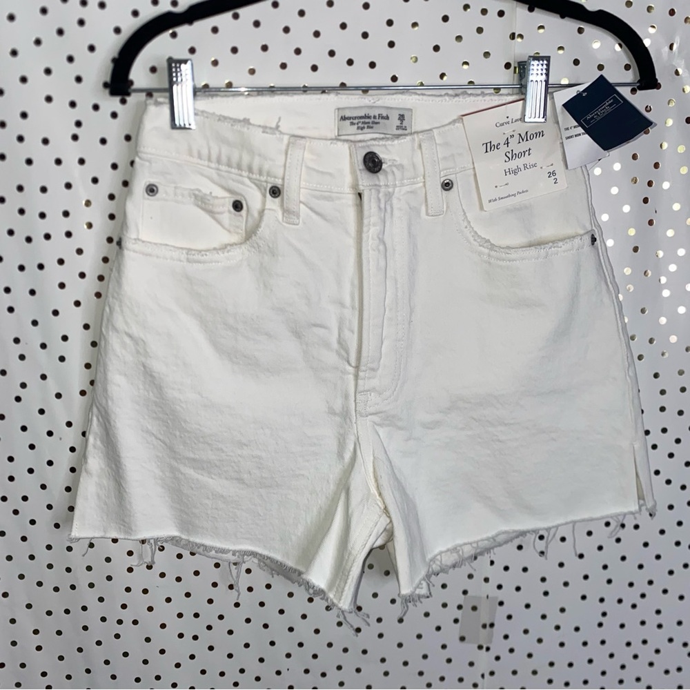 Abercrombie & Fitch The 4” Mom Short High Rise NWT